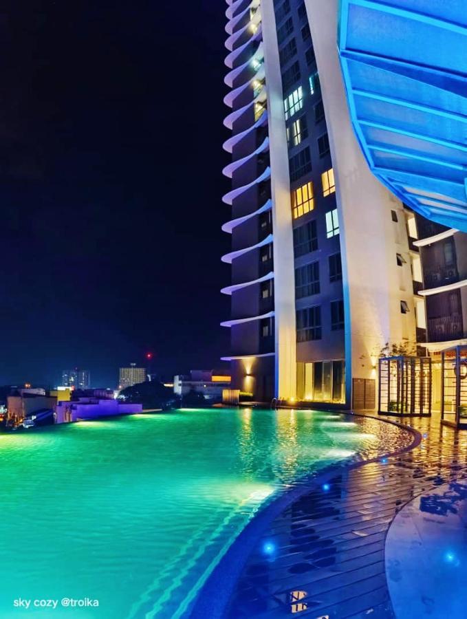 Sky Cozy Troika Residence, 1 Bedroom 4-6 Pax, 2 Bedrooms 6-8 Pax, Pool Vew, Sky & City View, Free Parking, Pool, Unlimited Wifi & Netflix Kota Bharu Buitenkant foto