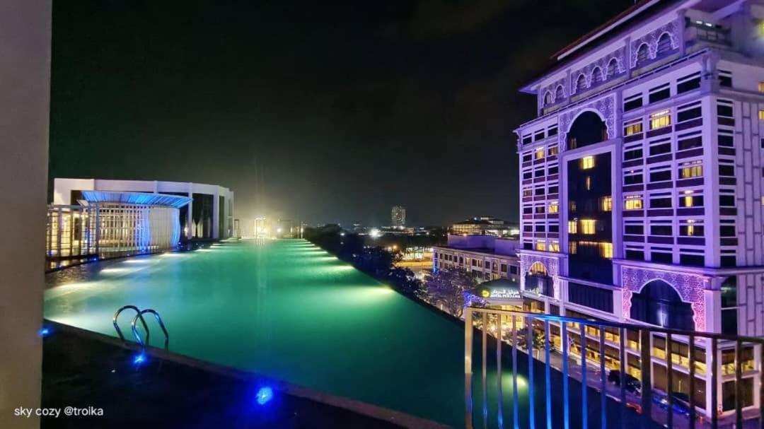 Sky Cozy Troika Residence, 1 Bedroom 4-6 Pax, 2 Bedrooms 6-8 Pax, Pool Vew, Sky & City View, Free Parking, Pool, Unlimited Wifi & Netflix Kota Bharu Buitenkant foto