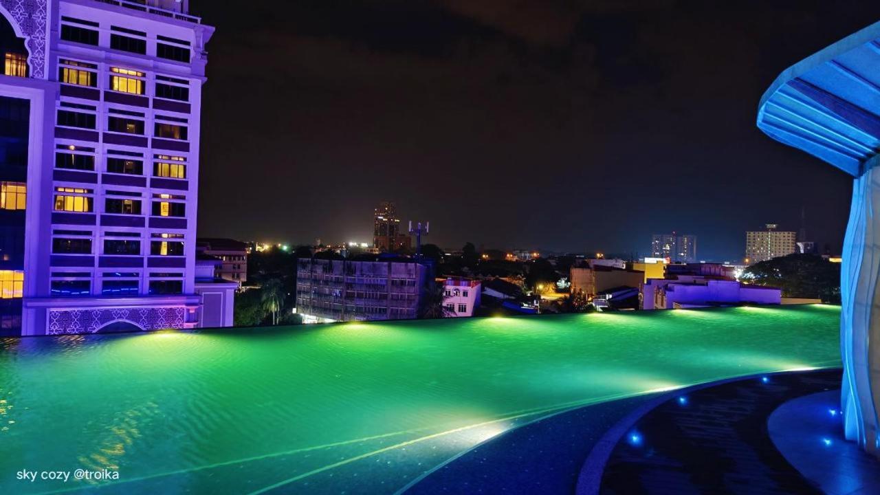 Sky Cozy Troika Residence, 1 Bedroom 4-6 Pax, 2 Bedrooms 6-8 Pax, Pool Vew, Sky & City View, Free Parking, Pool, Unlimited Wifi & Netflix Kota Bharu Buitenkant foto