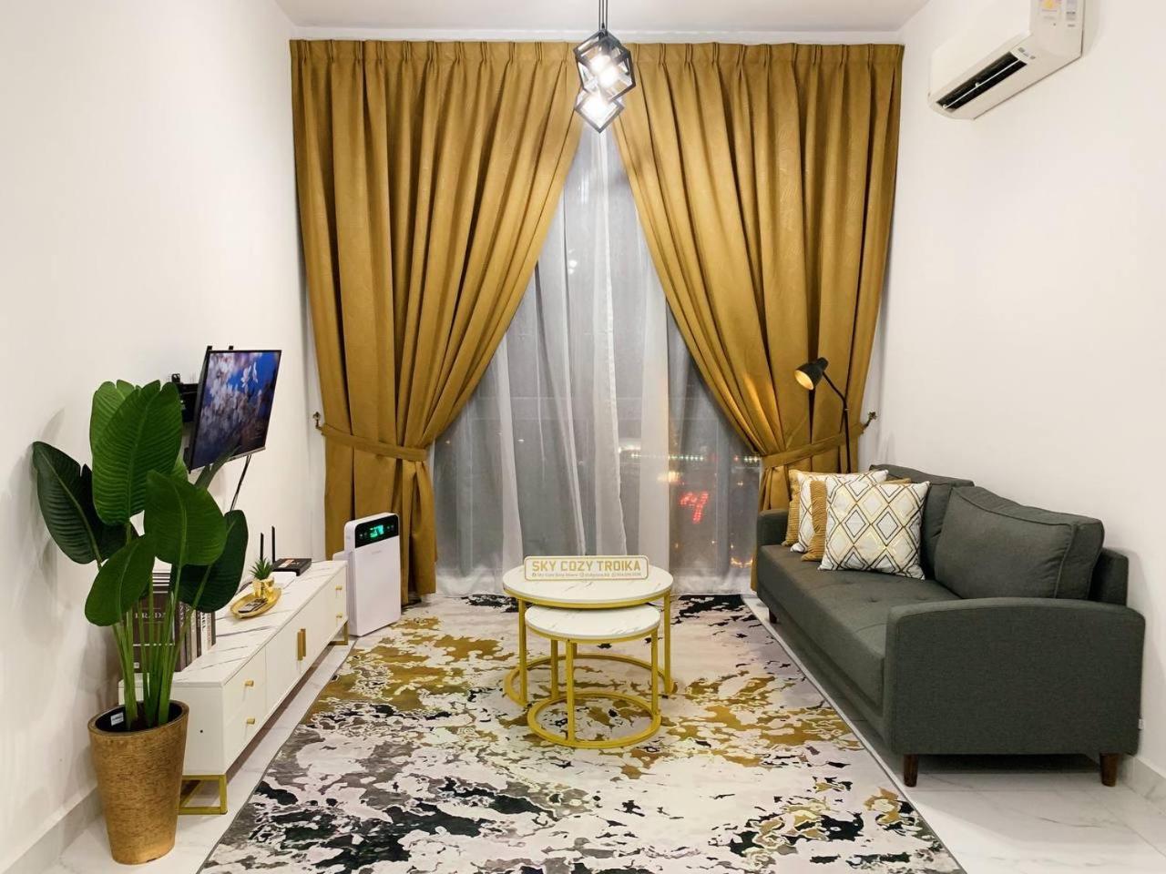 Sky Cozy Troika Residence, 1 Bedroom 4-6 Pax, 2 Bedrooms 6-8 Pax, Pool Vew, Sky & City View, Free Parking, Pool, Unlimited Wifi & Netflix Kota Bharu Buitenkant foto
