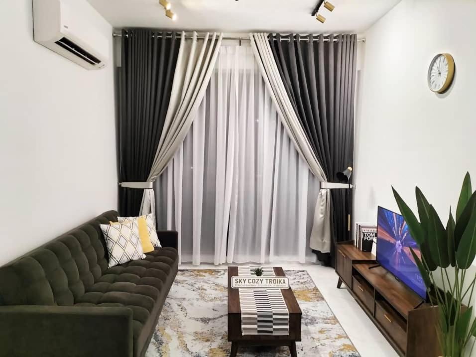 Sky Cozy Troika Residence, 1 Bedroom 4-6 Pax, 2 Bedrooms 6-8 Pax, Pool Vew, Sky & City View, Free Parking, Pool, Unlimited Wifi & Netflix Kota Bharu Buitenkant foto