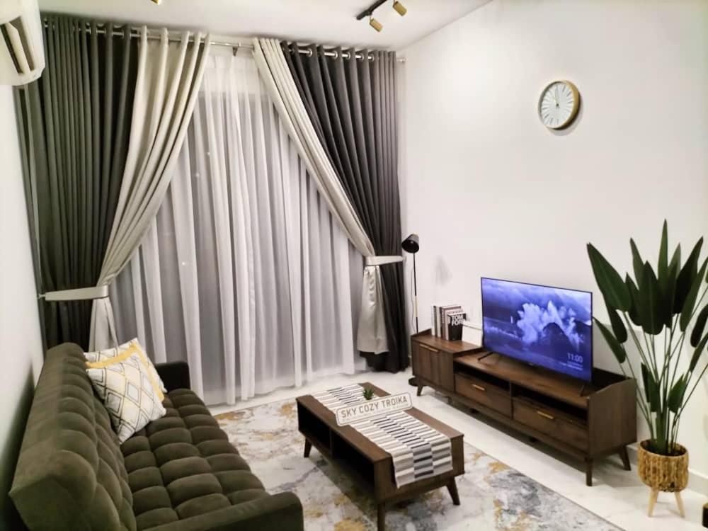 Sky Cozy Troika Residence, 1 Bedroom 4-6 Pax, 2 Bedrooms 6-8 Pax, Pool Vew, Sky & City View, Free Parking, Pool, Unlimited Wifi & Netflix Kota Bharu Buitenkant foto