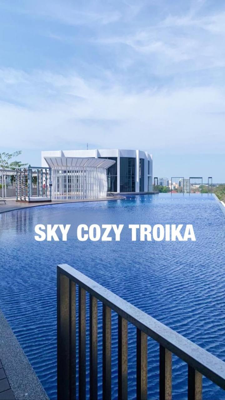 Sky Cozy Troika Residence, 1 Bedroom 4-6 Pax, 2 Bedrooms 6-8 Pax, Pool Vew, Sky & City View, Free Parking, Pool, Unlimited Wifi & Netflix Kota Bharu Buitenkant foto