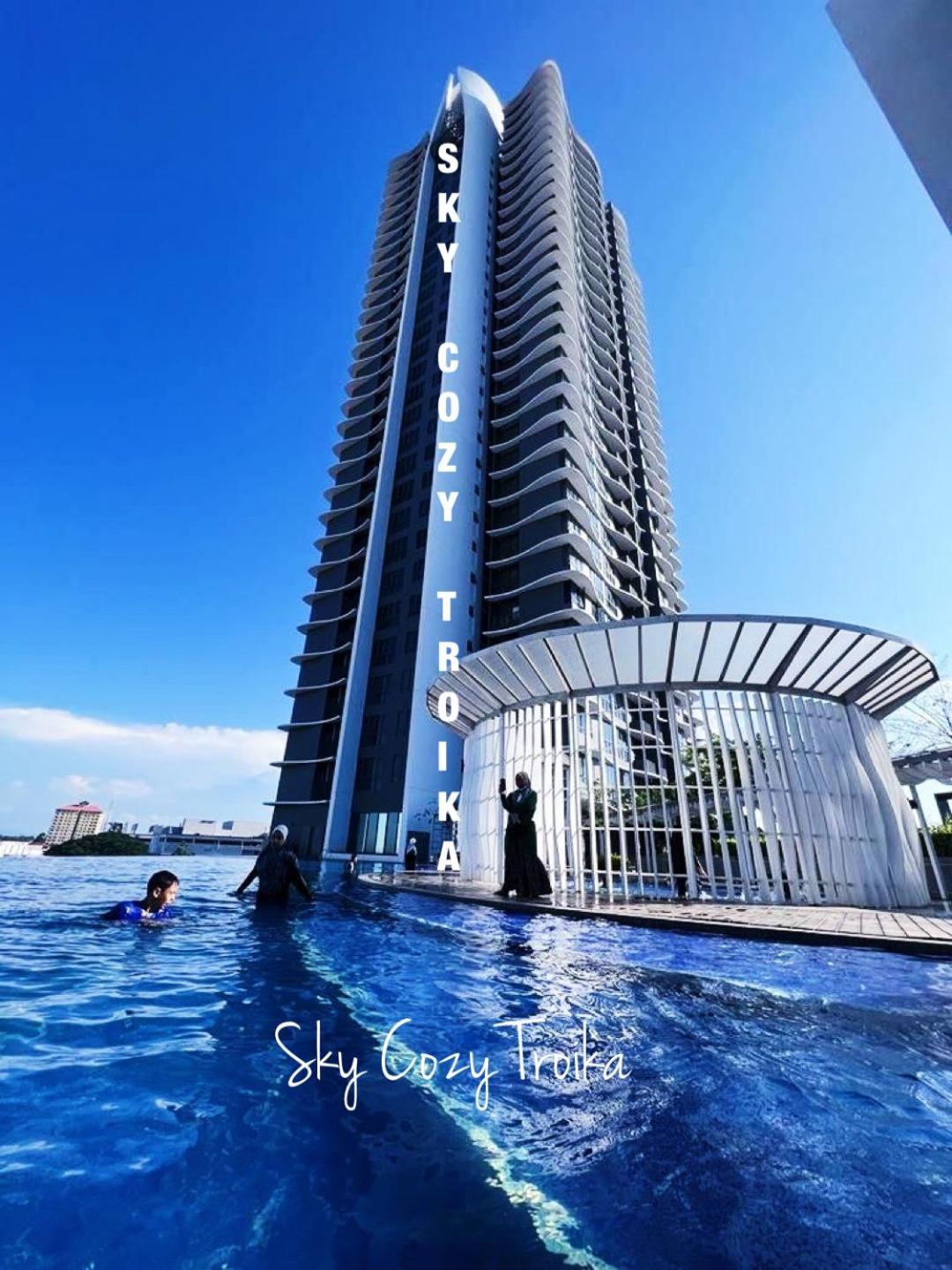 Sky Cozy Troika Residence, 1 Bedroom 4-6 Pax, 2 Bedrooms 6-8 Pax, Pool Vew, Sky & City View, Free Parking, Pool, Unlimited Wifi & Netflix Kota Bharu Buitenkant foto